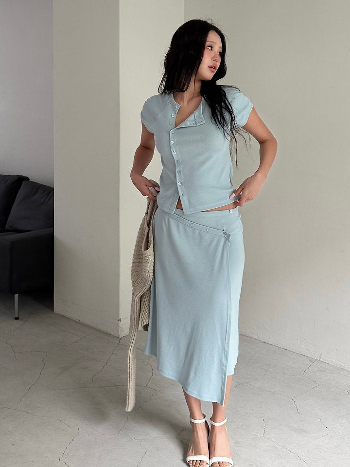 Button Set (Cardigan + Skirt)