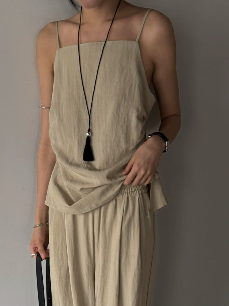 Ellen Sleeveless Top