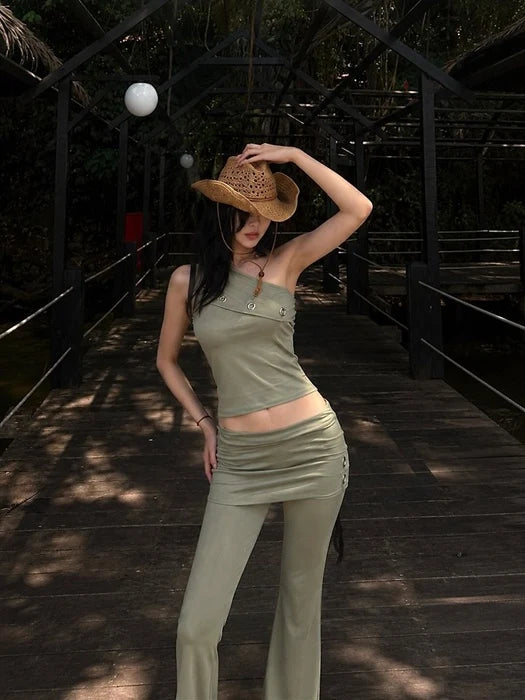 Eyelet Unbalanced Top