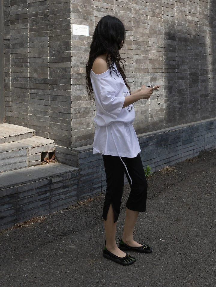 Elastic Waist Slim Capri Pants