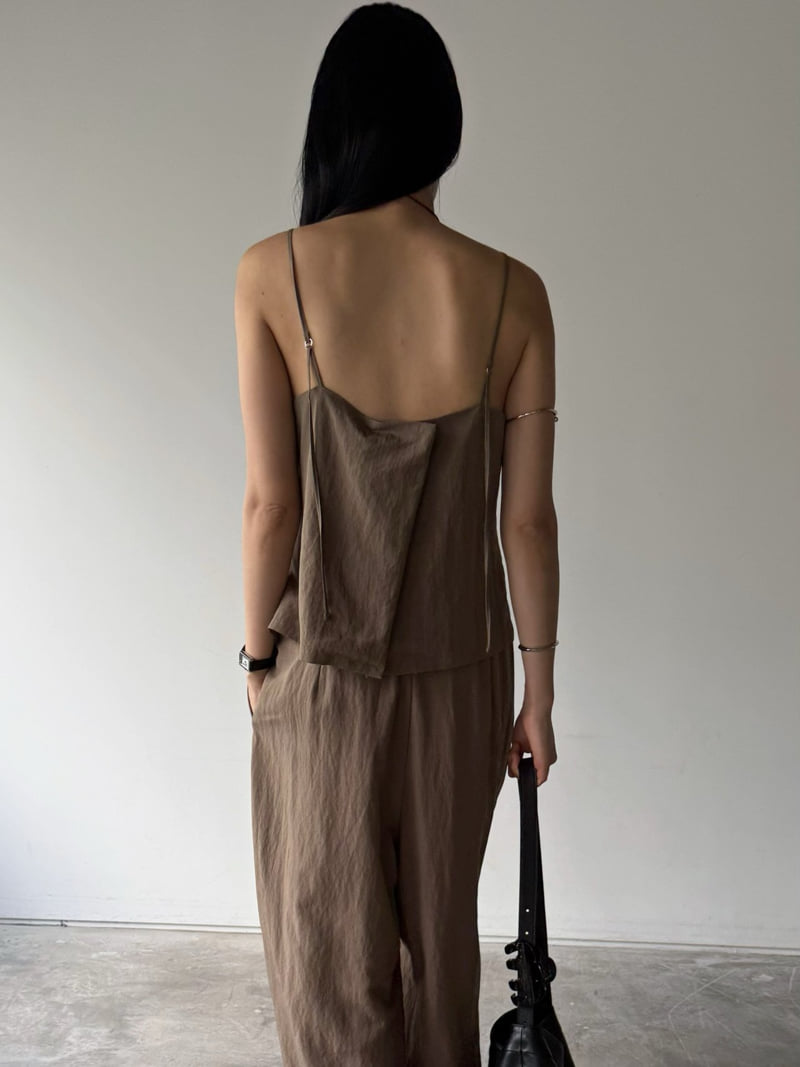 Ellen Sleeveless Top