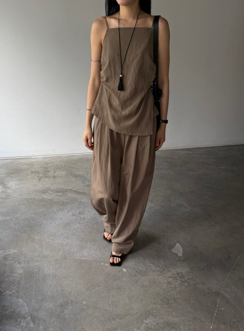 Ellen Sleeveless Top