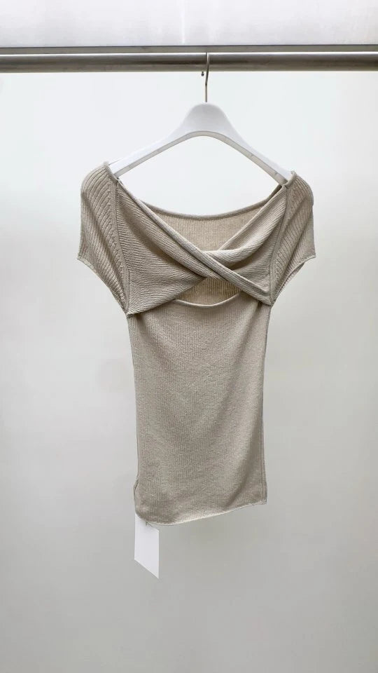 Back Wave Knit Top