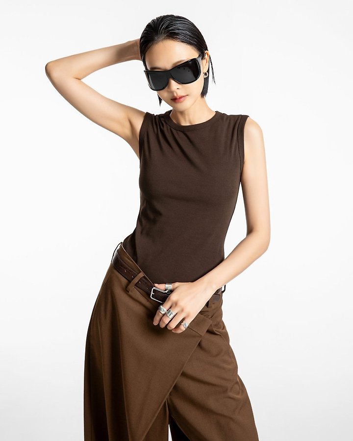 Classic Slim Sleeveless Top