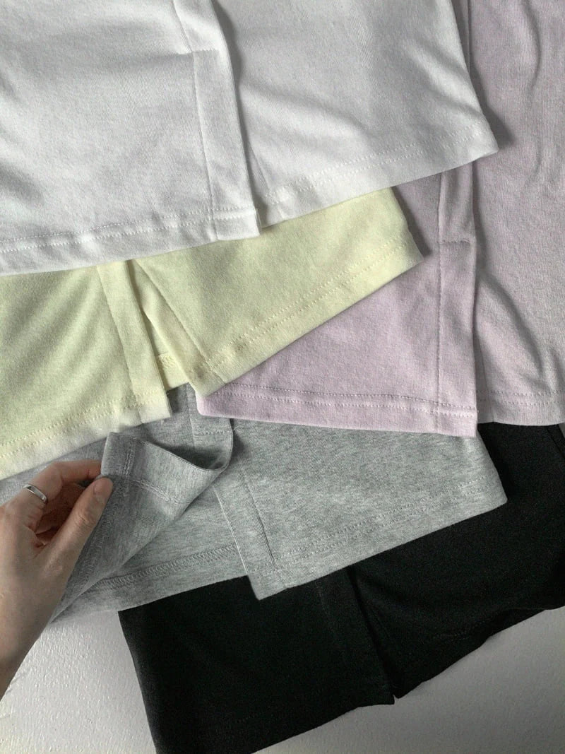Banana Off-Shoulder Tee